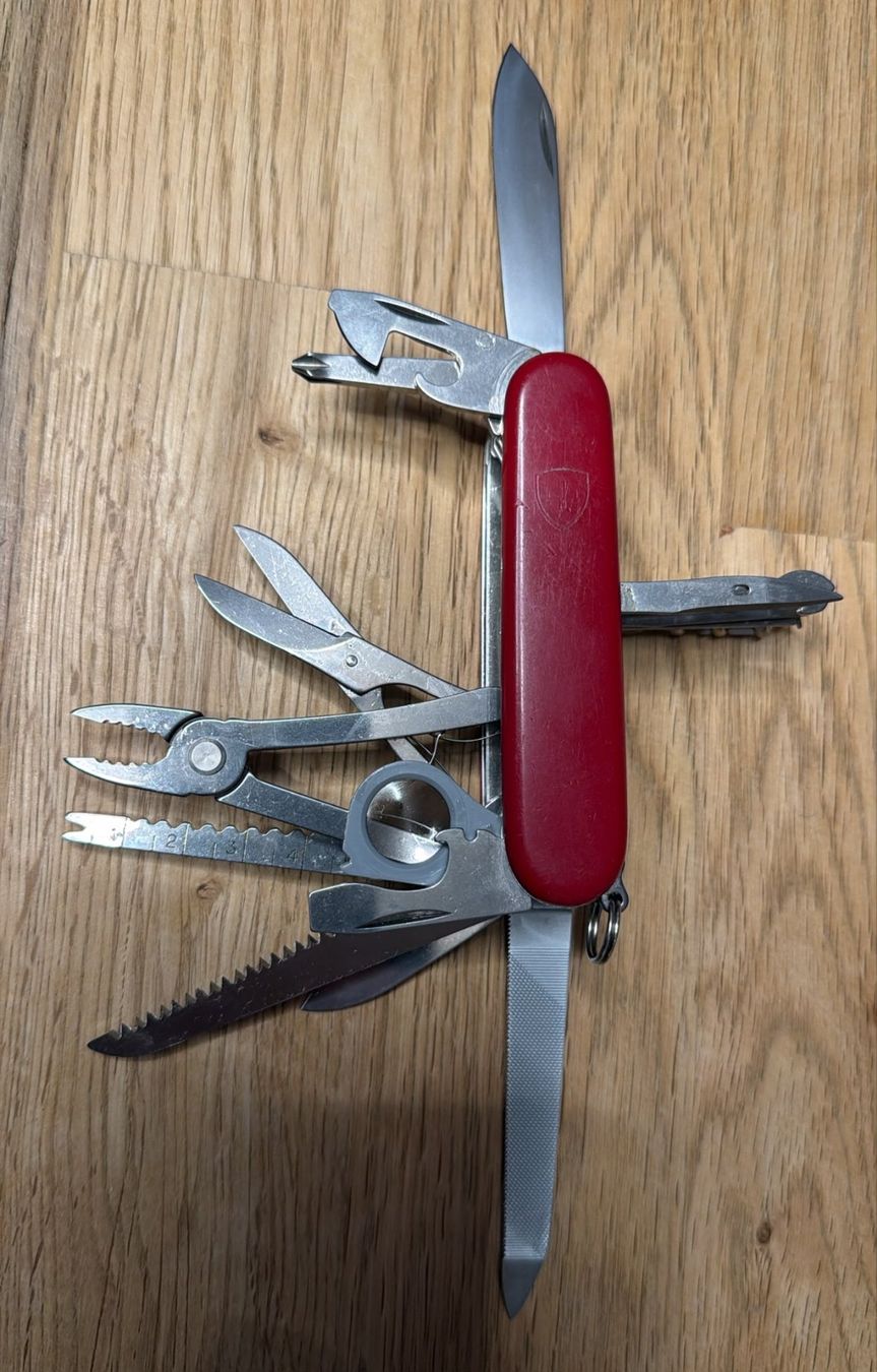 Victorinox Couteaux de poche: VICTORINOX SACKMESSER – D'occasion à Zürich par Frei-Occasionen 2