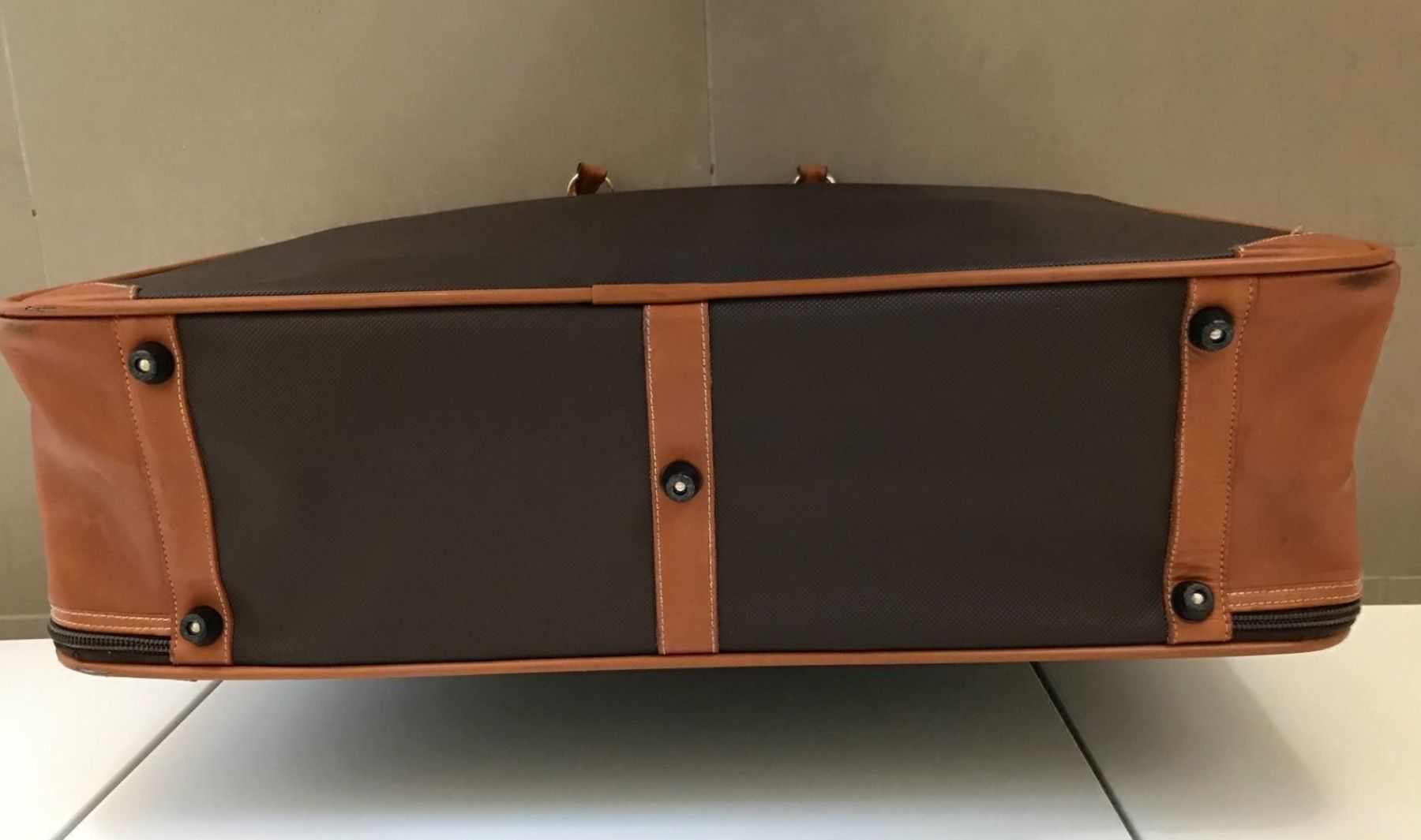 Longchamp Valigie: Très Belle Valise LONGCHAMP – Nuovo (secondo la descrizione) da Pfaeffikon ZH venduto da BACozAfer 2