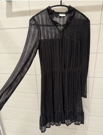 Vila robe de soirée pailletés noir taille CH36-38 neuve!