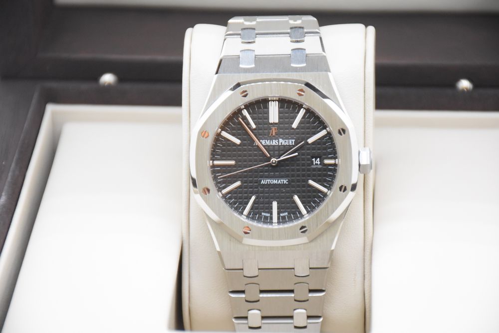 audemars-piguet-royal-oak-ref-15400st-ap-service-in-2022-kaufen-auf