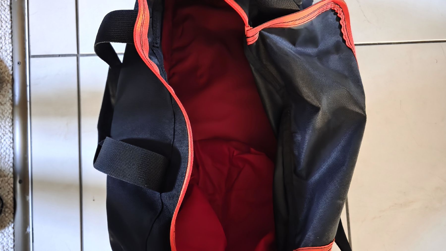 Reebok Borse: sac de sport Reebok – Nuovo (secondo la descrizione) da Bévilard venduto da AnnCHUK 4