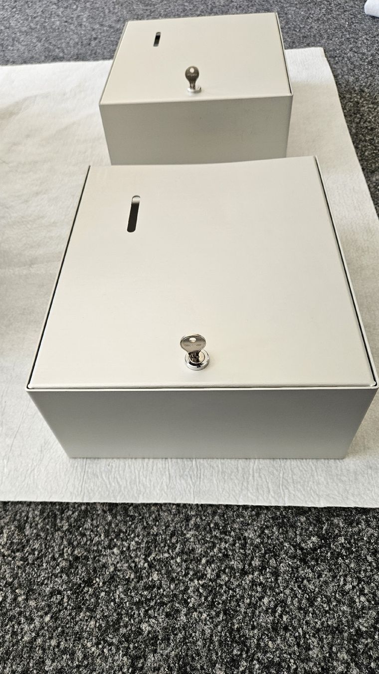 Handtuchhalter: CWS Papierspender Alu-matt – Gebraucht aus Schaan von xenon2790