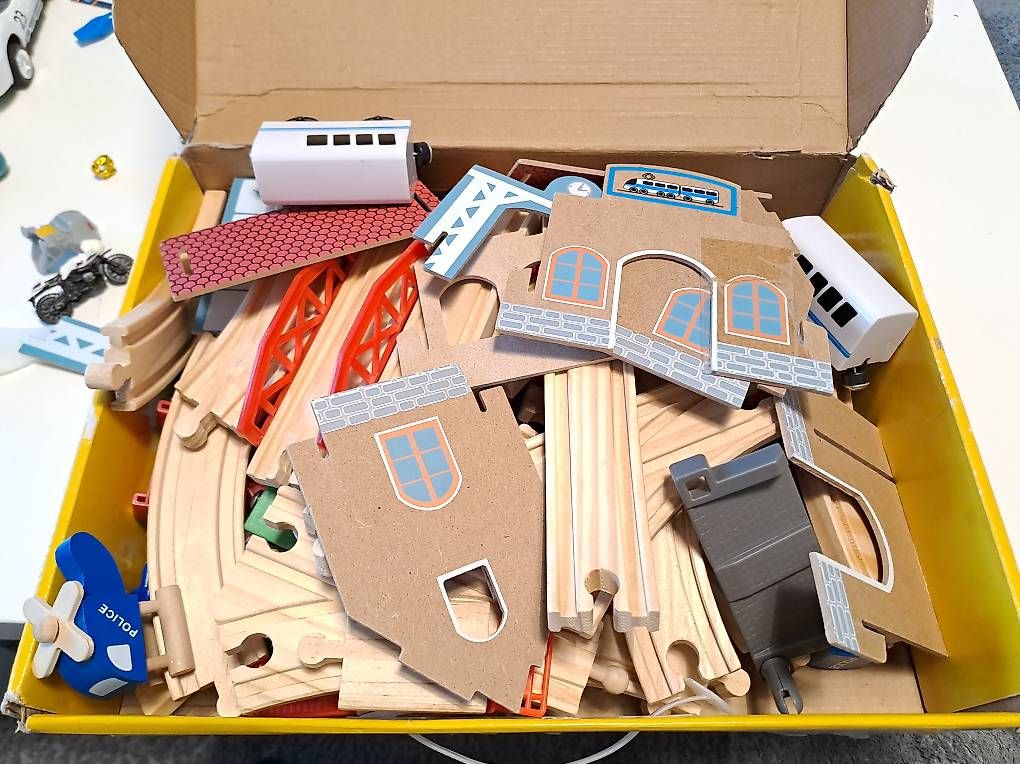 Jouets: Holz Eisenbahn – D'occasion à Zell ZH par Atabey 1