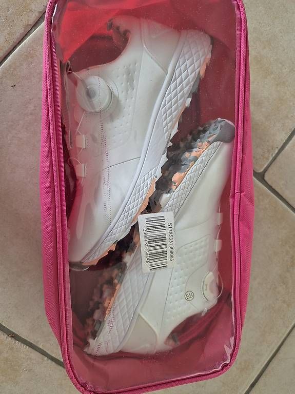 Scarpe da donna: Damen Golfschuhe Grösse 37-38 – Usato da Wallenwil venduto da Britishbulldog 2