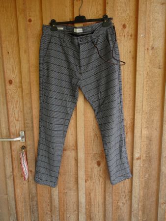 Graue Slim Herren Winter-Hose von Solid Gr. L  - 240417