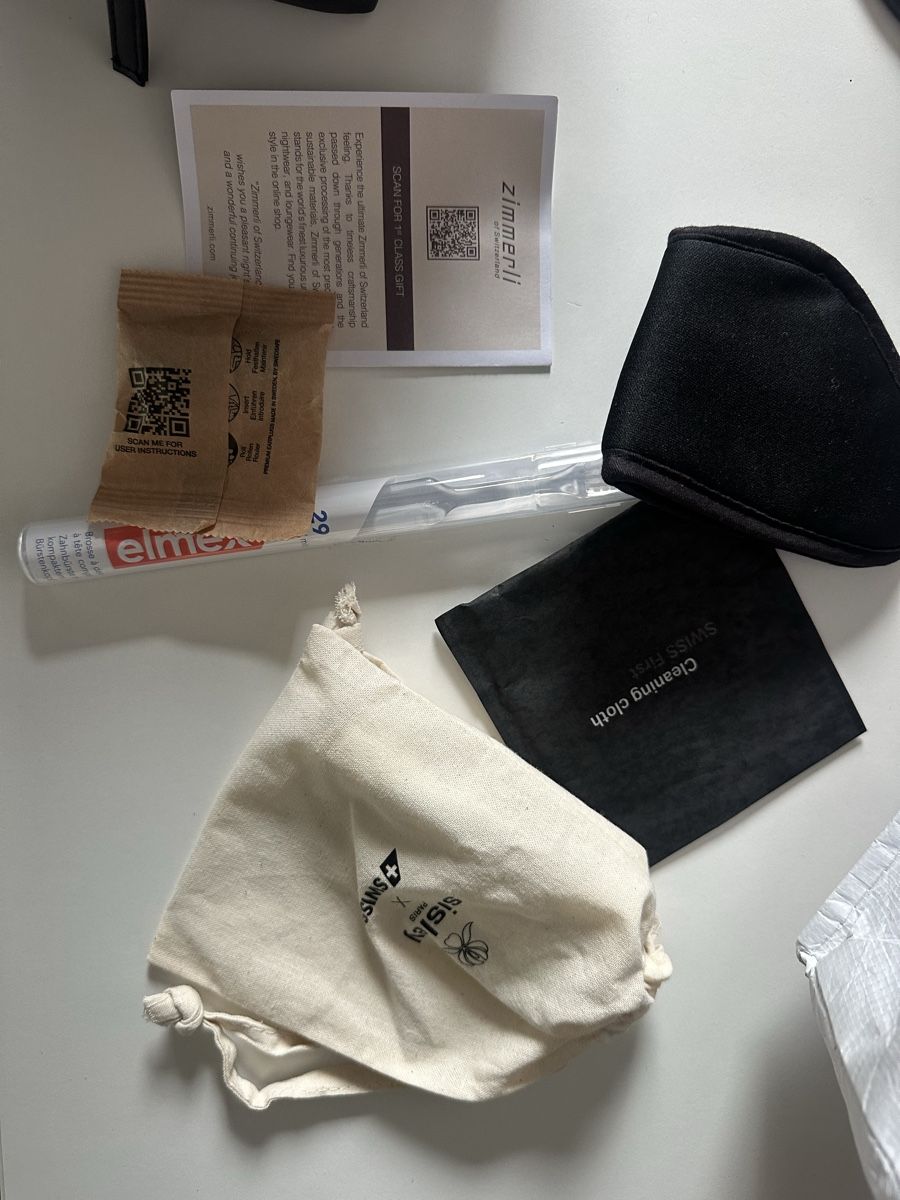 Custodie per cosmetici: ZIMMERLI x SWISS Kulturbeutel First Class – Nuovo e nell'imballaggio originale da Büren SO venduto da Nico59 2