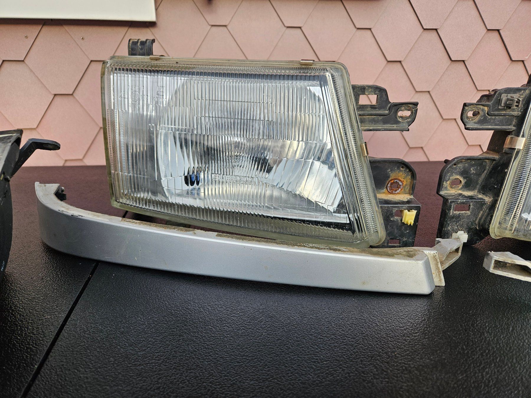Fari: Subaru Forester Jg. 97 Scheinwerfer Set – Usato da Oberiberg venduto da Cretier 2
