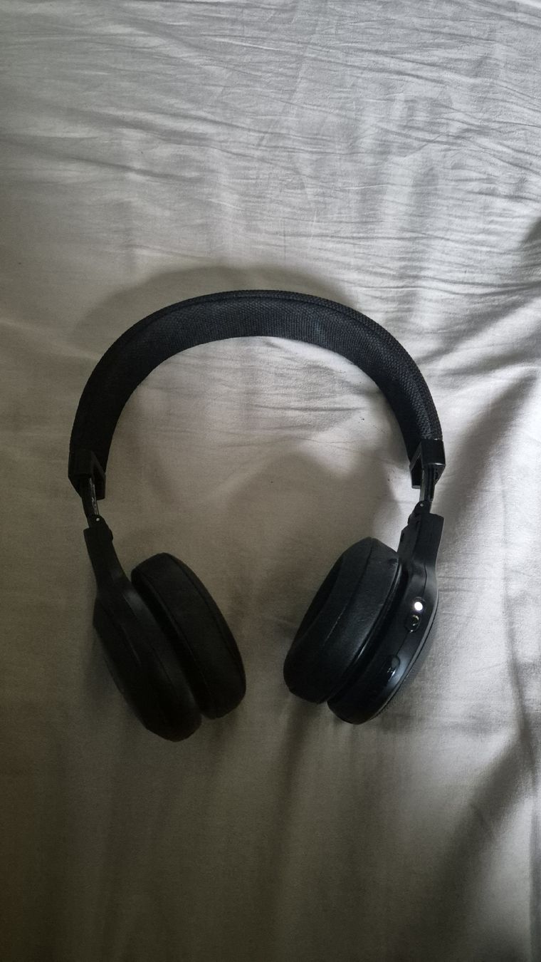 JBL Cuffie: JBL E45BT Bluetooth Kopfhörer schwarz – Usato da Winterthur venduto da Guisto77 2