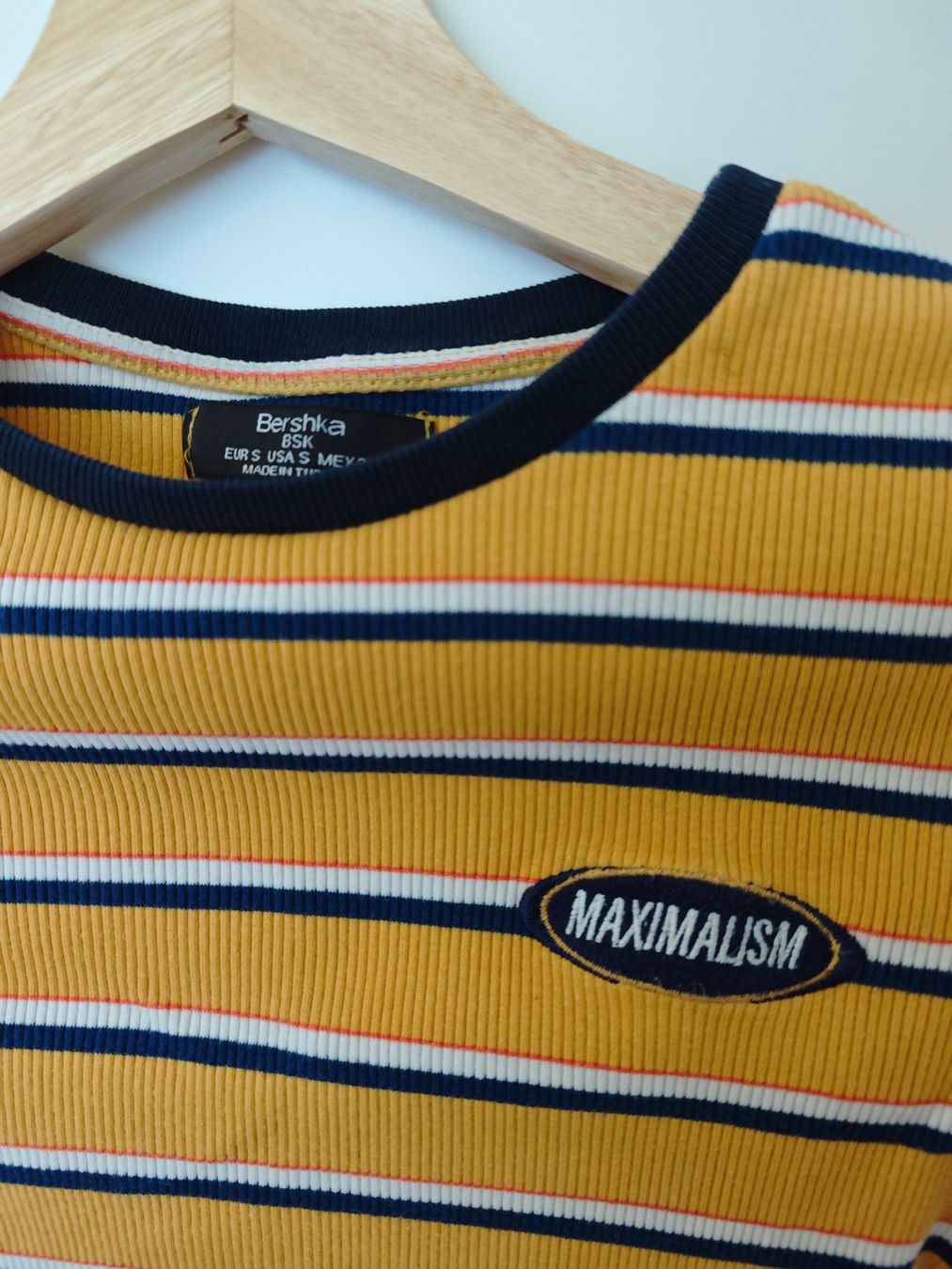 Bershka T-shirts: T-shirt – D'occasion à Hermenches par kar_zj5h 1