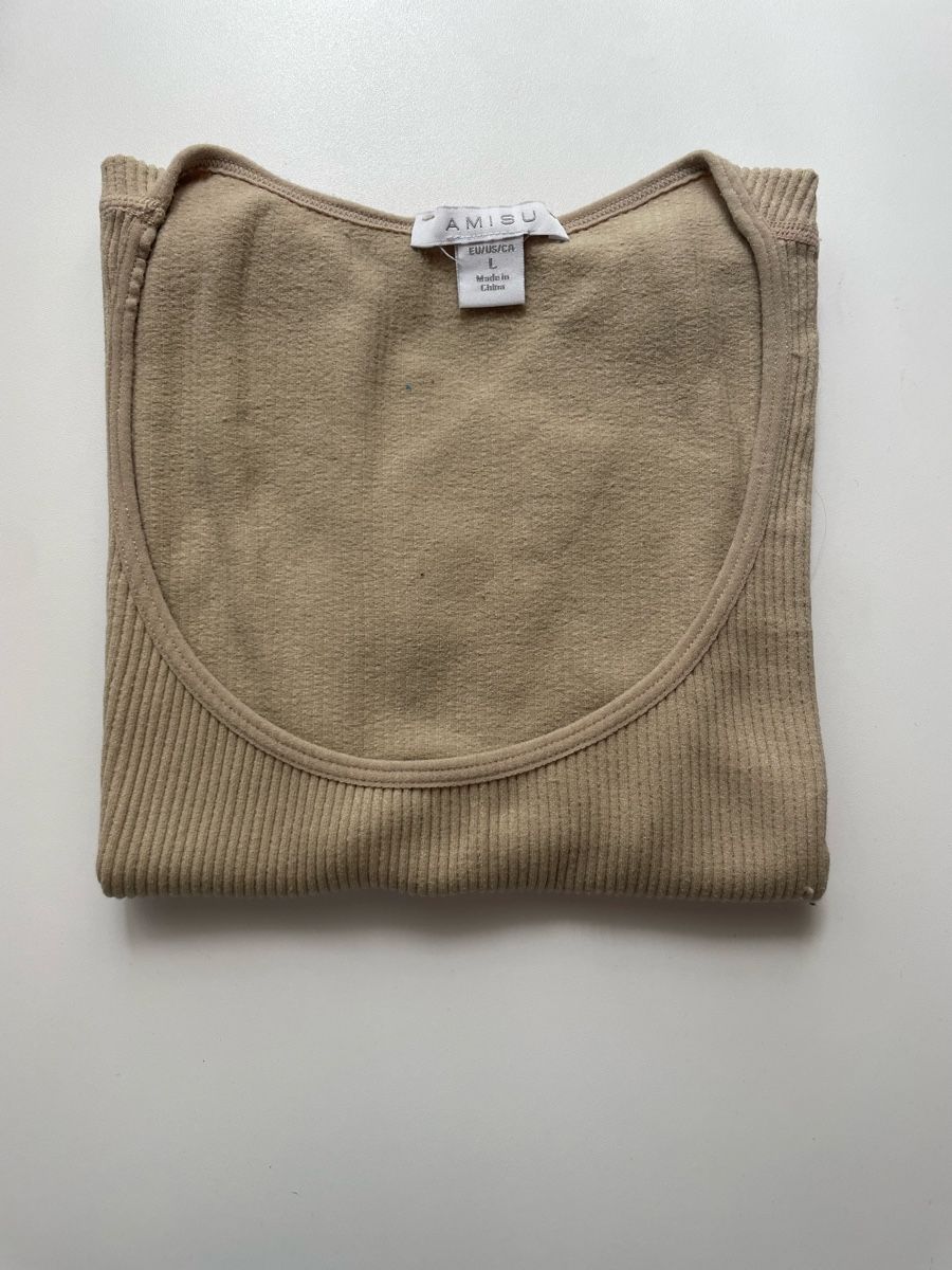 T-shirt: Beige Tshirt NewYorker – Usato da Hägglingen venduto da _Mel4nie_