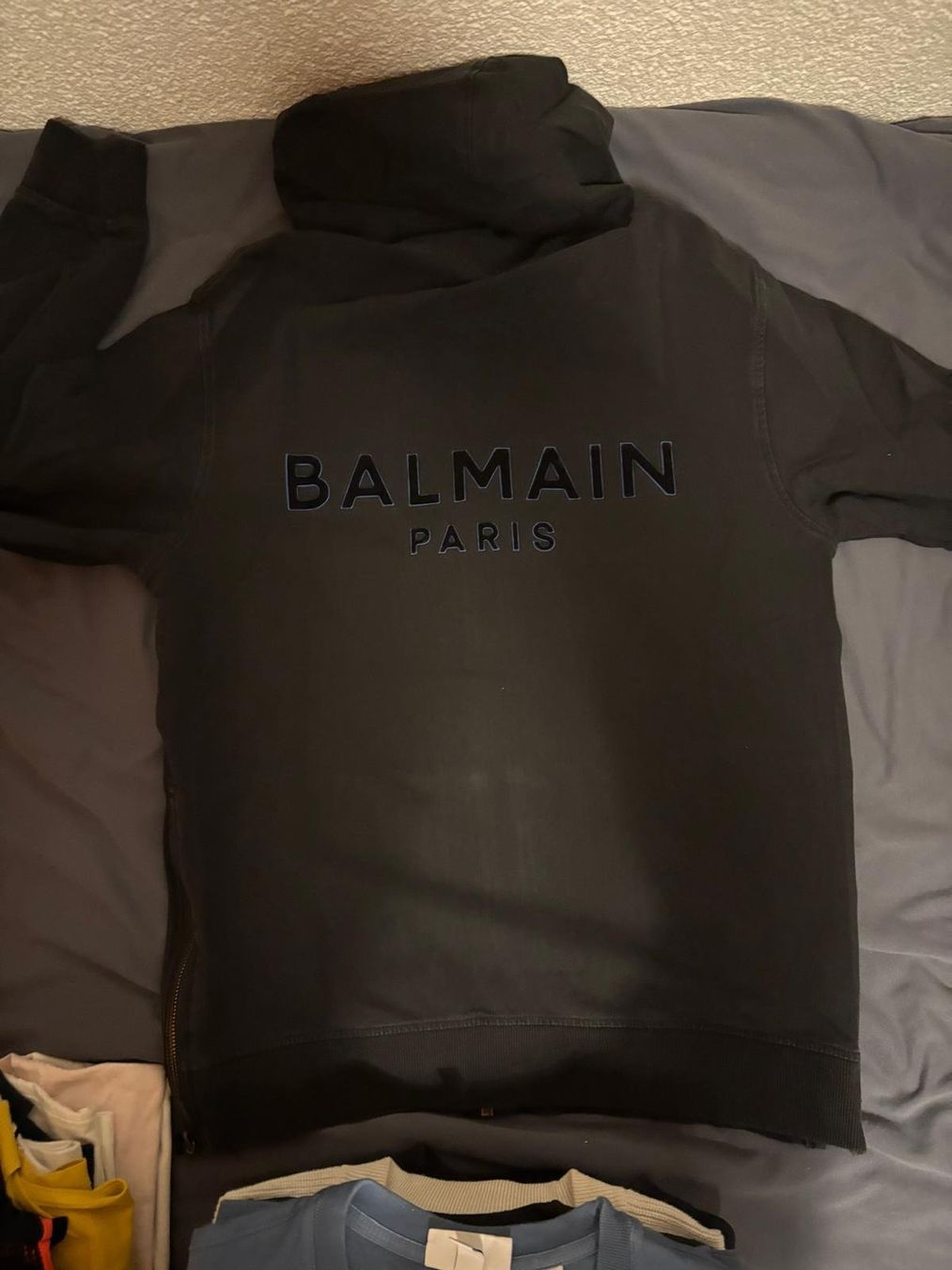 Maglioni & Felpe: Balmain Pullover – Usato da Stettlen venduto da jas_m8ld