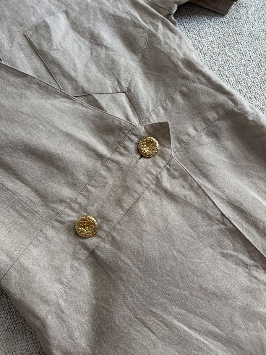 Cappotti: Linen jacket size 38 V-neck button closure – Usato da Zürich venduto da dor_9l9g 3