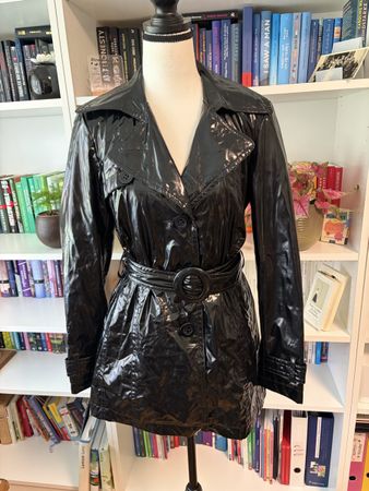 Damen Lack-Trenchcoat schwarz – Gr. 36 – nur 1x getragen