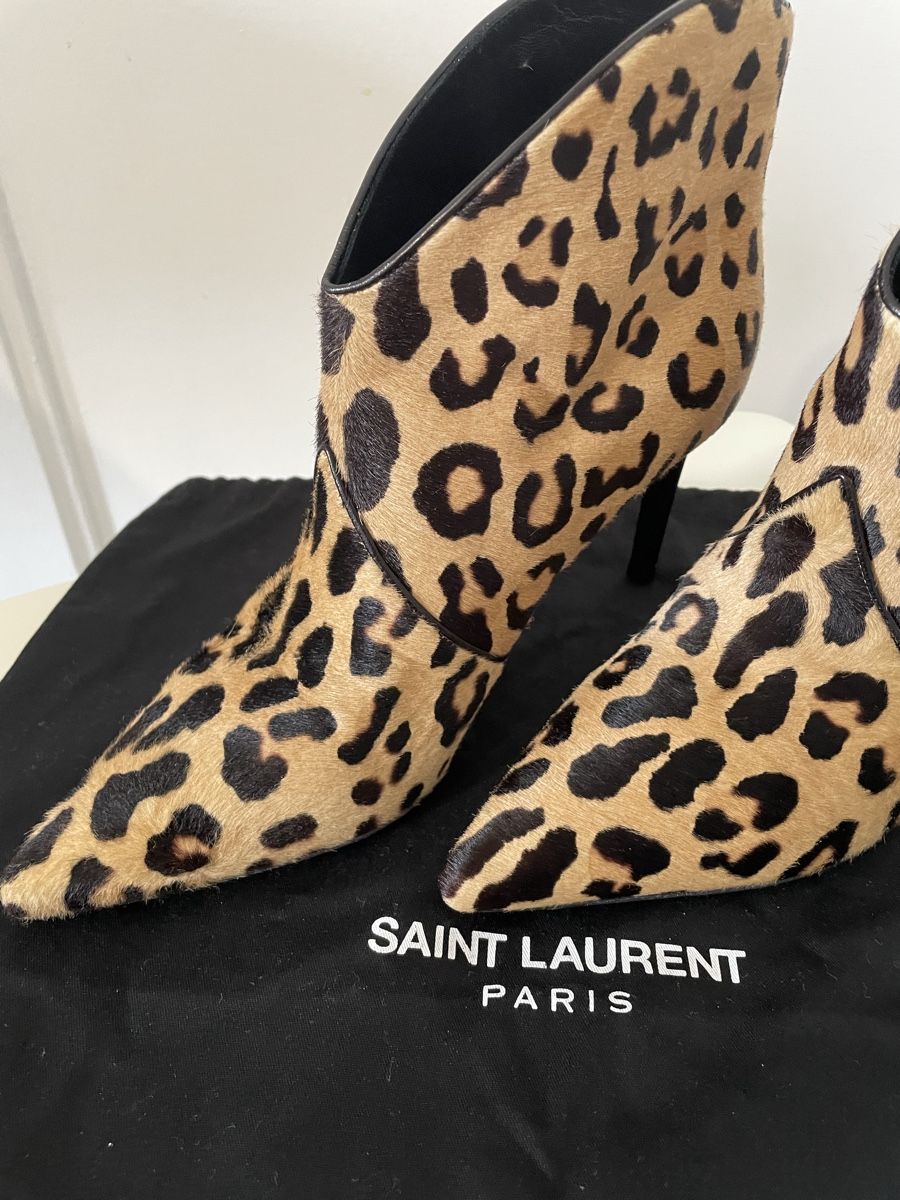 Saint Laurent Chaussures femmes: Stivaletti SAINT LAURENT 39.  – Neuf (Voir description) à Bellinzona par nat_j2w5 1