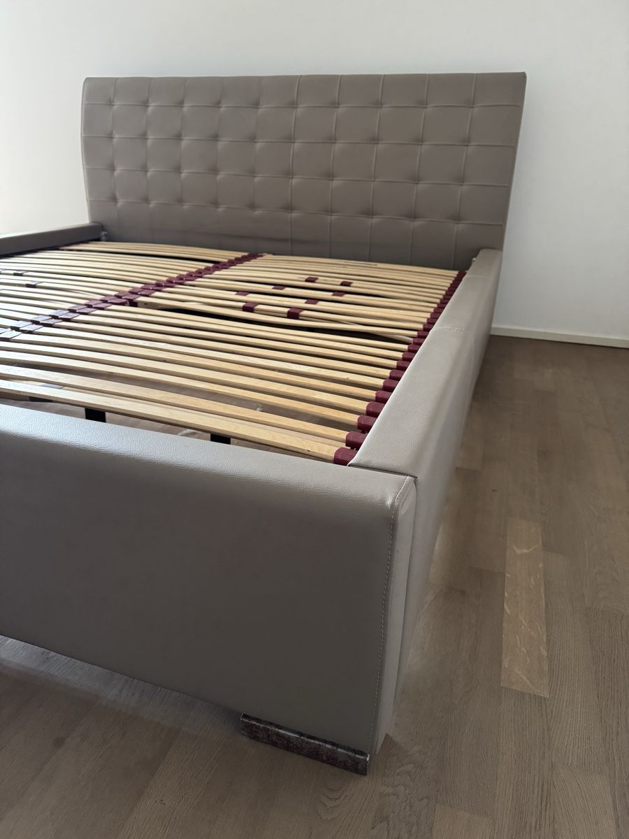 Letti: Grosses Doppelbett – Usato da Buchs ZH venduto da manu0123 3