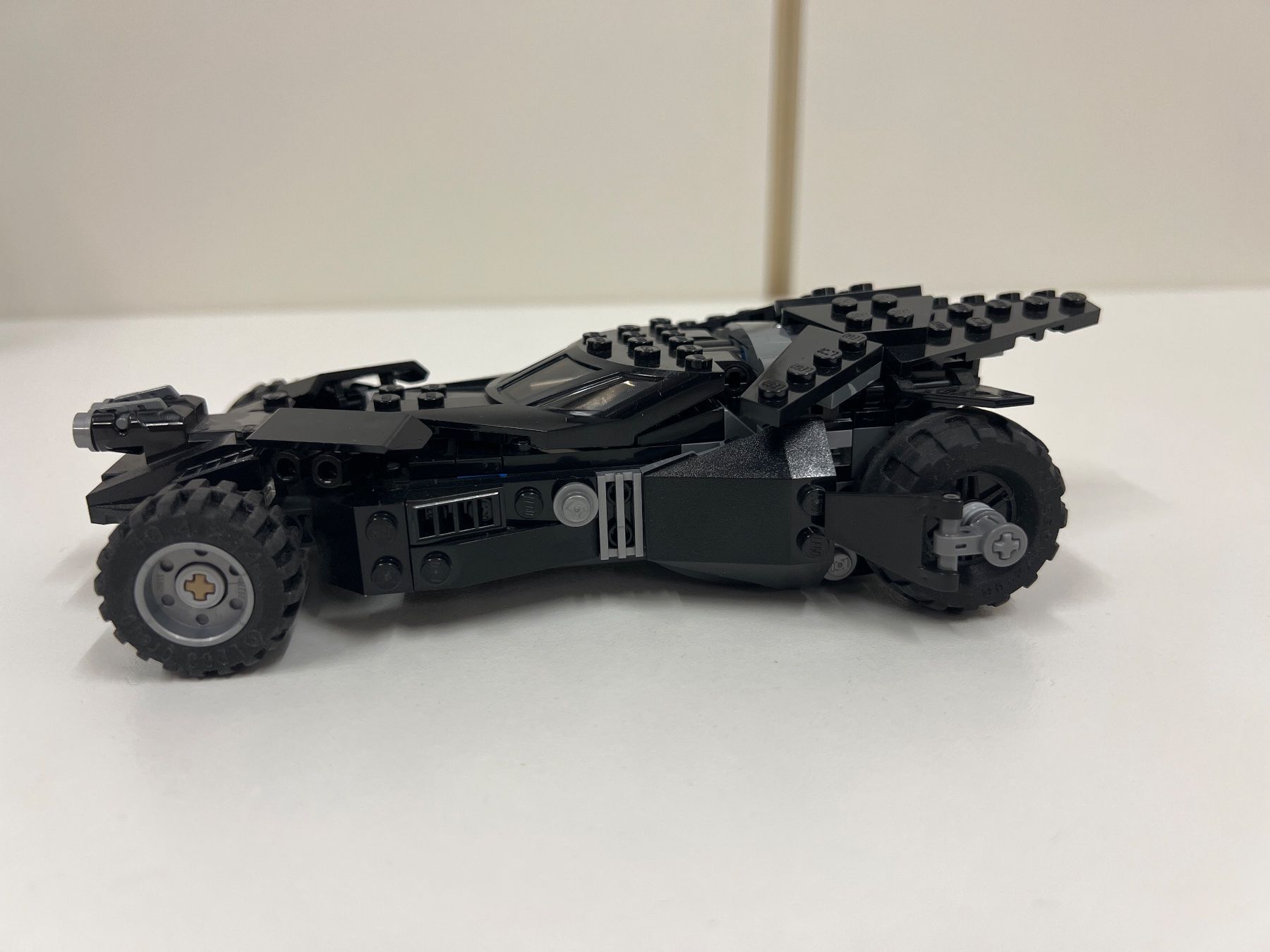 Lego Kit di costruzioni: LEGO Batmobile mit Batman Figur – Usato da Bottmingen venduto da Botbas 1