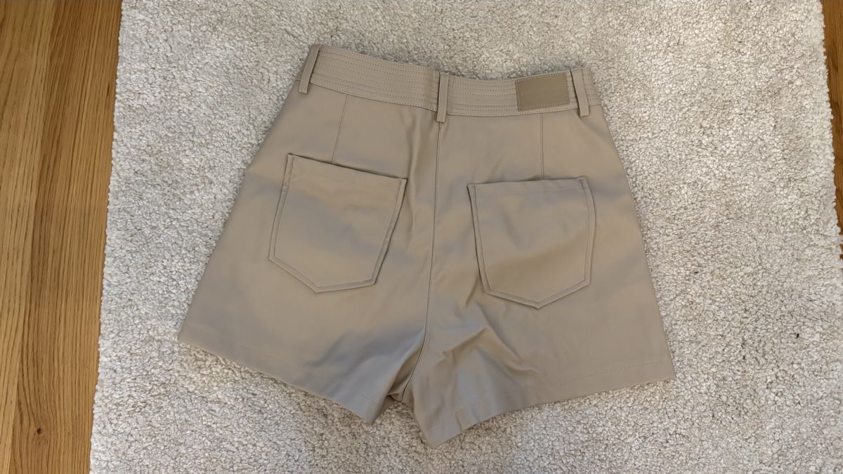 Pantaloni: Sommer Shorts, beige – Nuovo (secondo la descrizione) da Winterthur venduto da m.tix 2