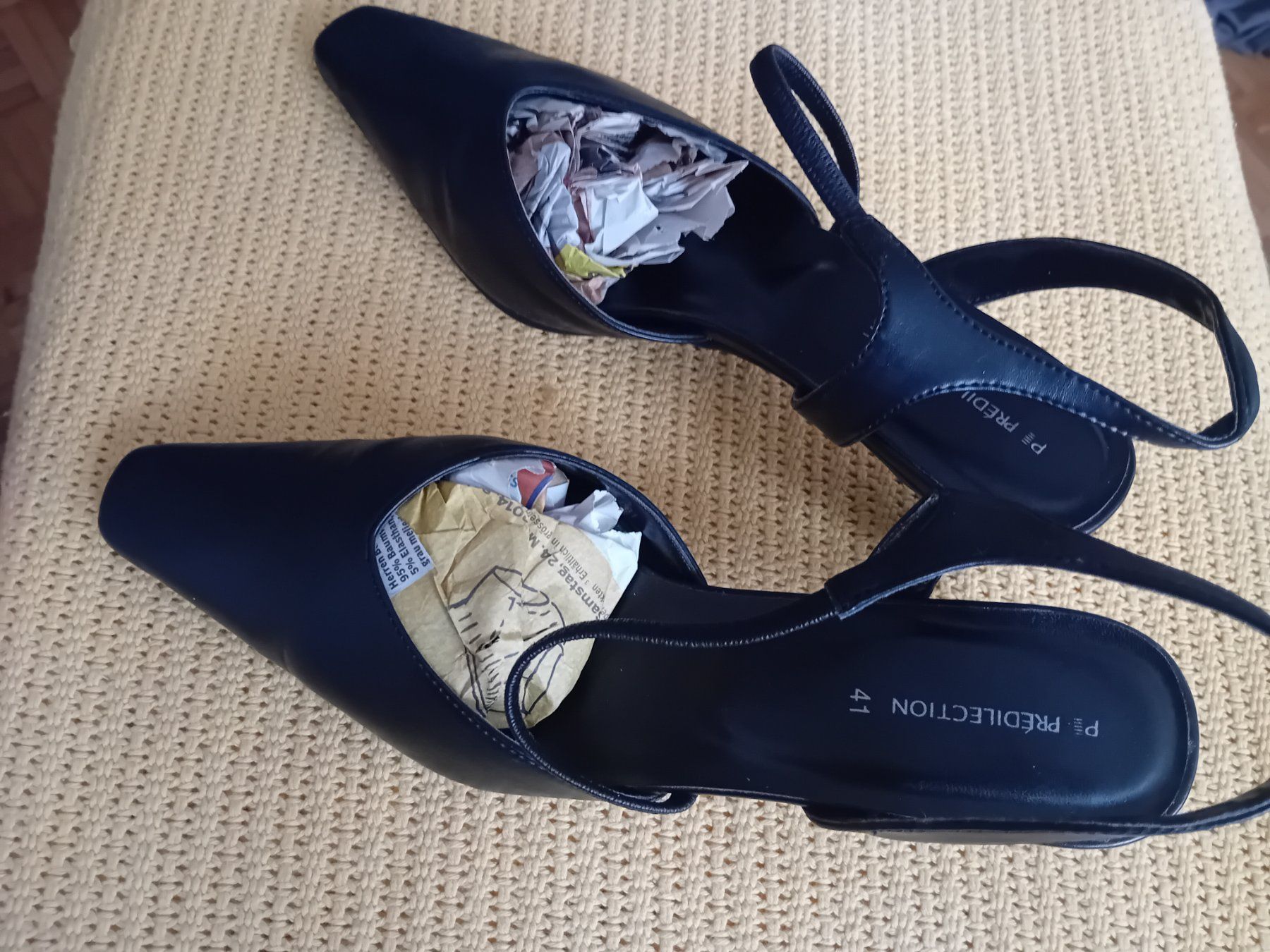 Damenschuhe: schwarze Pumps in Leder Gr. 41 – Gebraucht aus Allschwil von Beautyskin