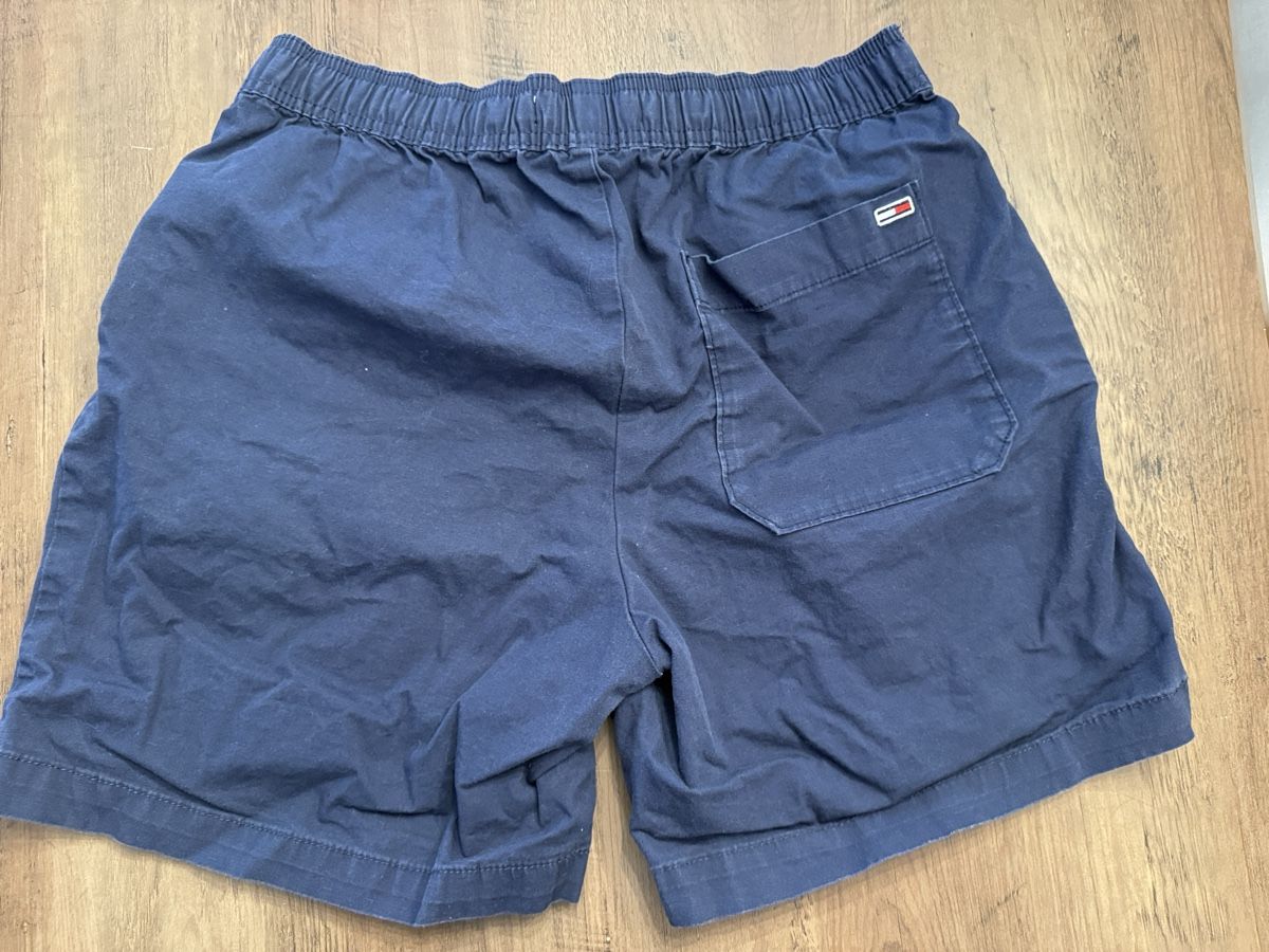 Tommy Hilfiger Jeans: Tommy Jeans Cargo Shorts  – Usato da Uster venduto da aim_t6jm 1