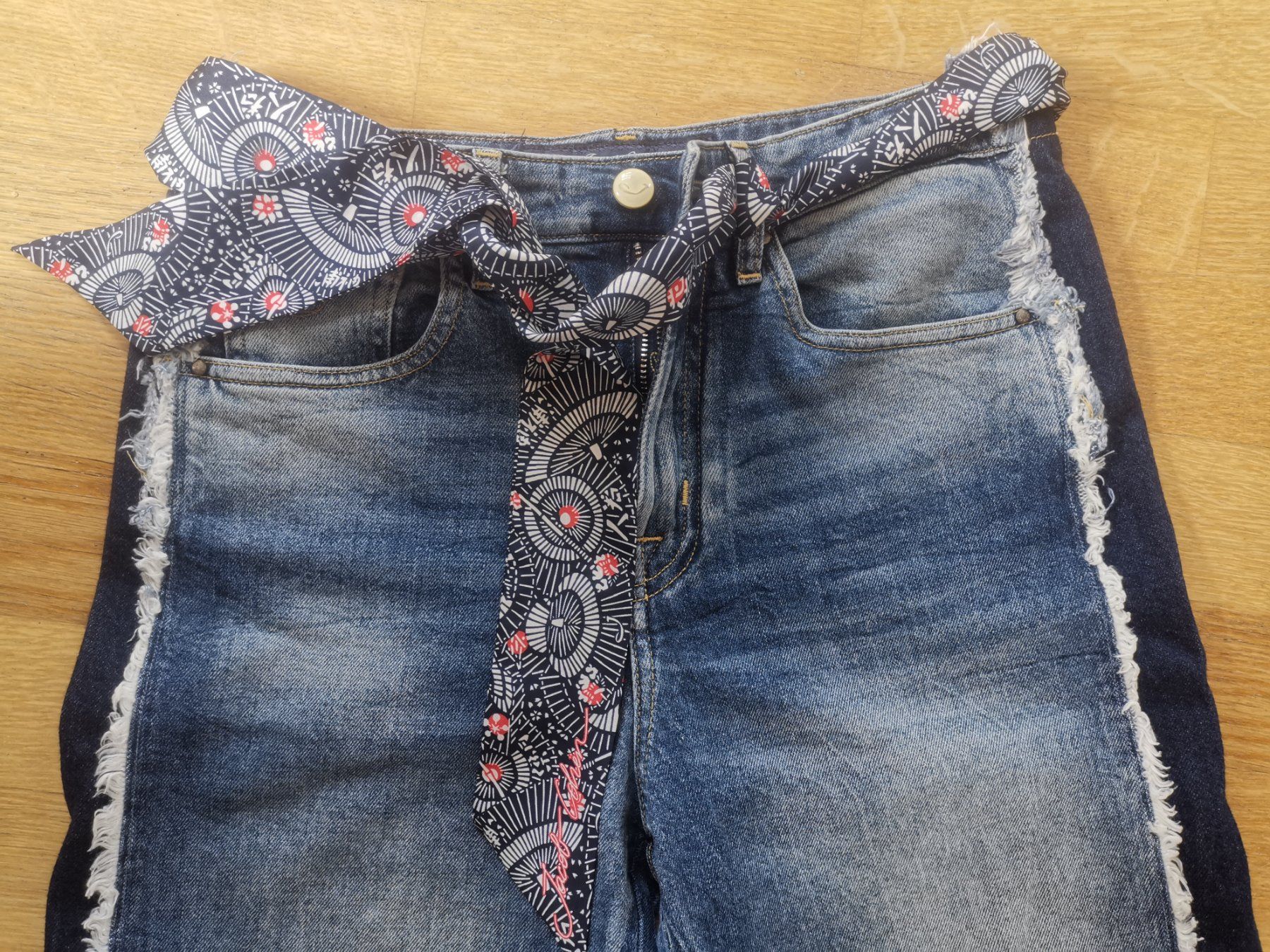 Jeans: Jacob Cohen Jeans – Gebraucht aus Uerikon von pink_flamingo 1