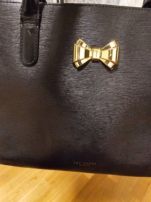 Ted Baker Taschen für Damen: Original Ted Baker Tasche und Portemonnaie – Gebraucht aus Zollikofen von Lexxy 1