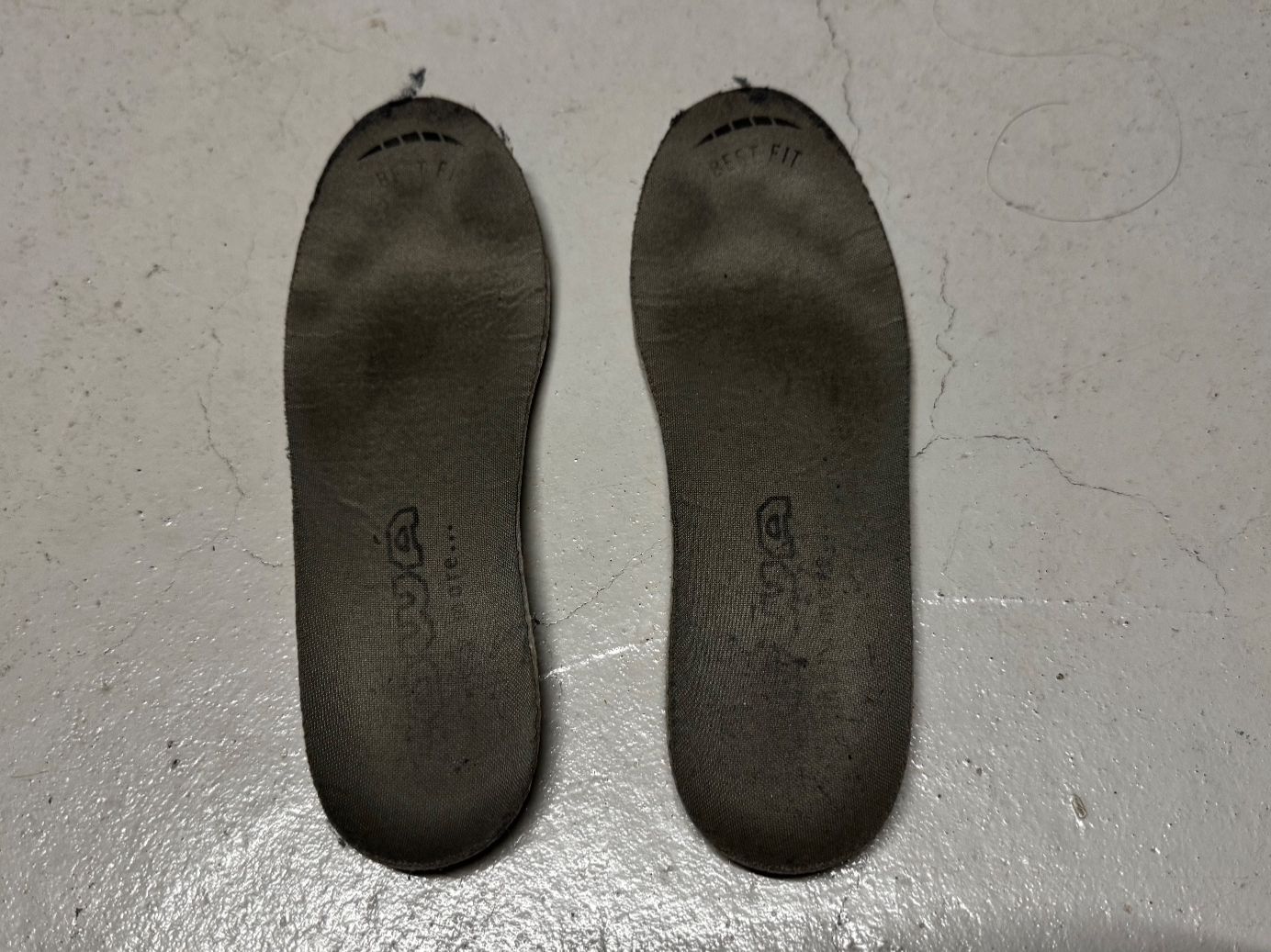 Lowa Scarpe per ragazzi: Lowa Wanderschuhe Gr. 33 – Usato da Jegenstorf venduto da Zwirbel80 2