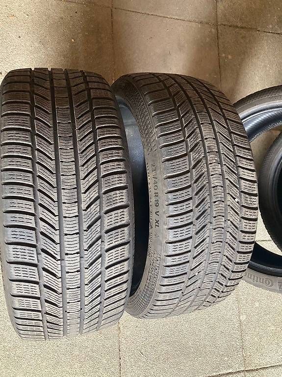 Pneus & Kompletträder: Continental 235/40R19 96 V XL – Gebraucht aus Geneveys-Coffrane von jeannot2008 2