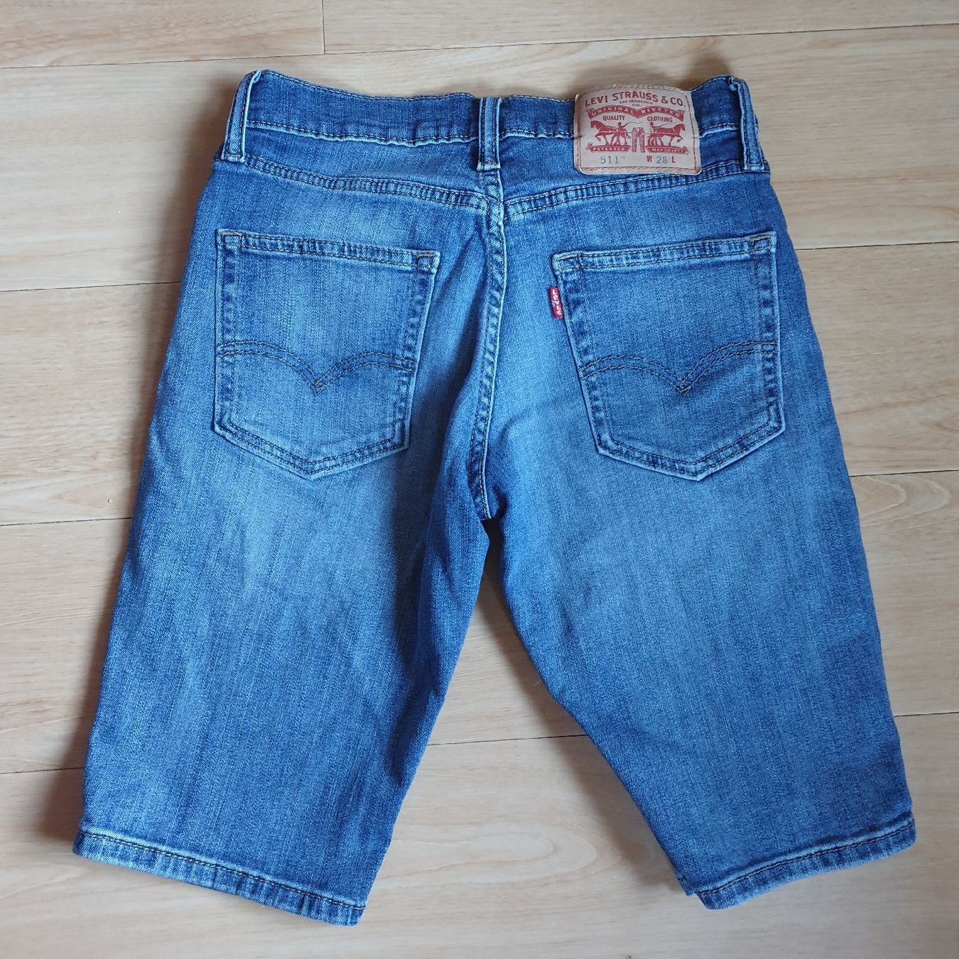 Levi's Jeans: Short Grosse 28 Lewis Levi's Summer – Usato da Val D Illiez venduto da SnowRoof 3