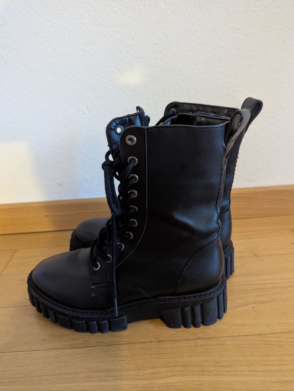 Clarks Scarpe da donna: Clarks Schwarze Boots Gr. 37 – Usato da Luzern venduto da phi_89 2