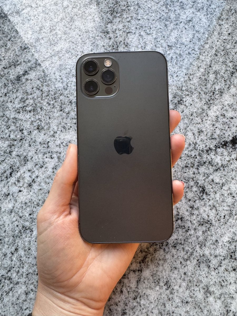 Apple Portables: Iphone 12 Pro 128GB Anthrazit – D'occasion à Zürich par ele_jvf2 2