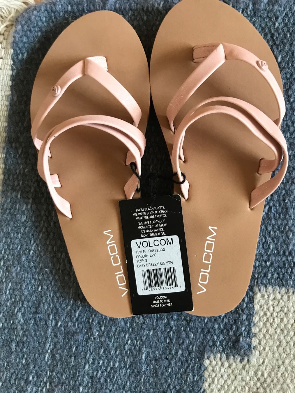 Scarpe per ragazze: Flip-Flops VOLCOM UK3/35,5 EU – Nuovo e nell'imballaggio originale da Tafers venduto da ValKara