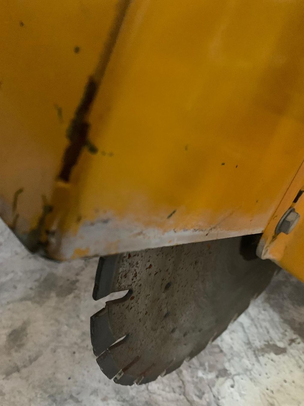 Tutte le macchine: Betonfräse / Fugenschneider – Usato da Zwingen venduto da Nebivr6 4
