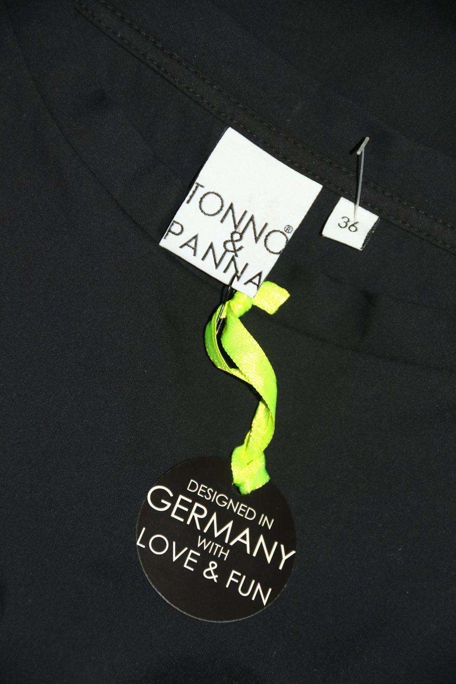 Camicette: Neue sehr schöne & stylische Bluse eher Gr.M – Nuovo e nell'imballaggio originale da Oberwil-Lieli venduto da Svetlana28 8