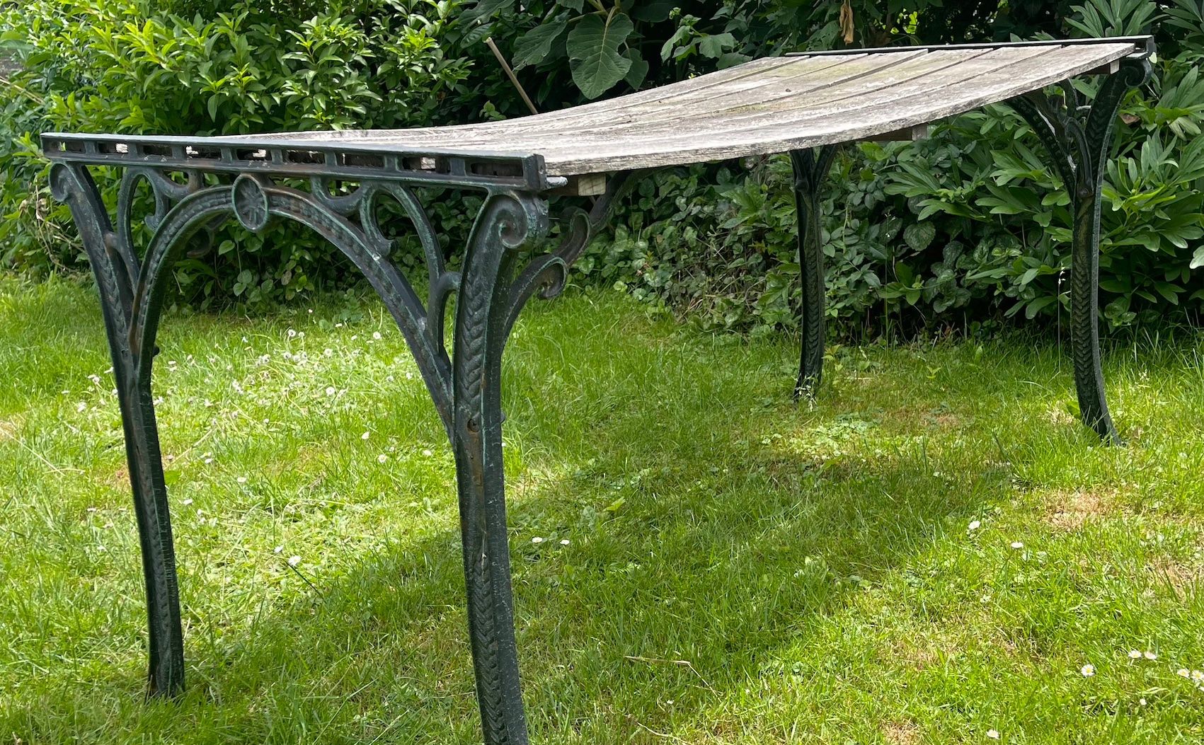Altri mobili d'antiquariato: Tischbeine Guss – Usato da Burgdorf venduto da Bsb7