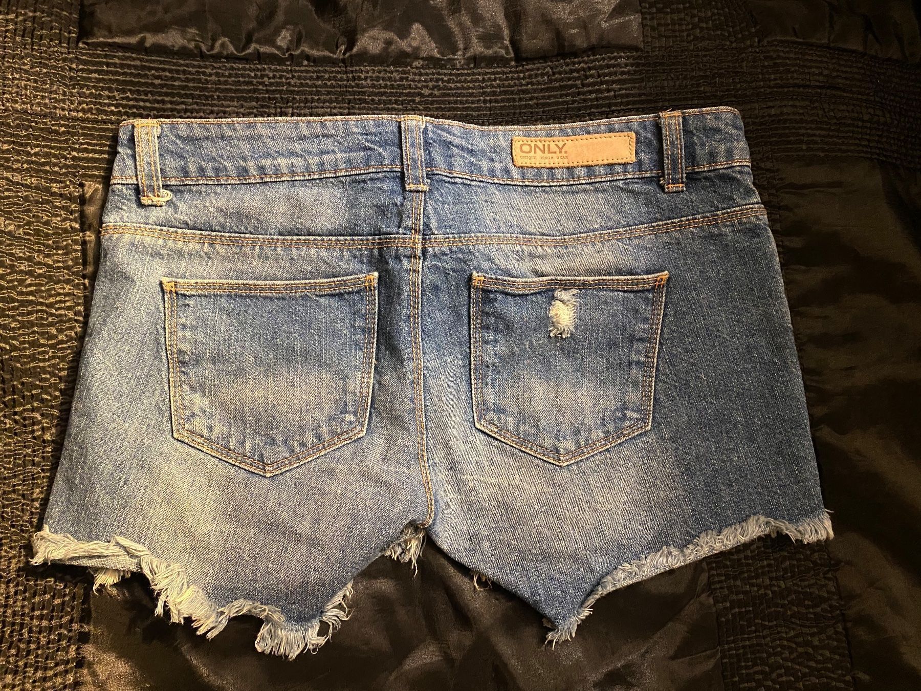 Only Jeans: Only jeans shorts 2pairs – Usato da Zürich venduto da Yuece 3