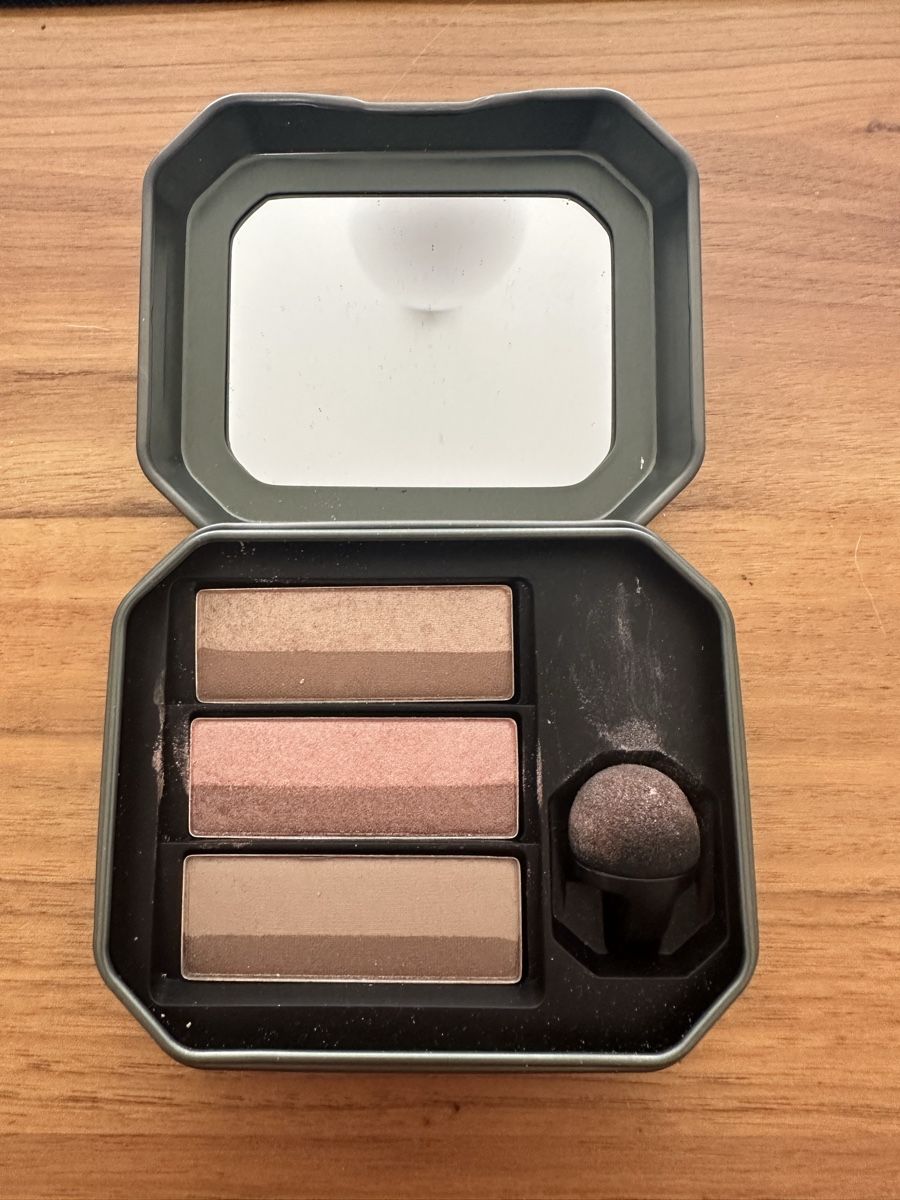 Make-up: lidschatten von benefit – Usato da Sarmenstorf venduto da Nila78 2