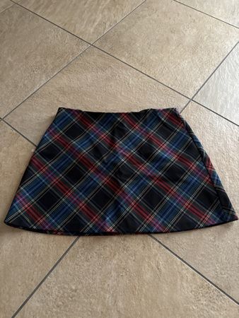 Minijupes von Zara Grösse L