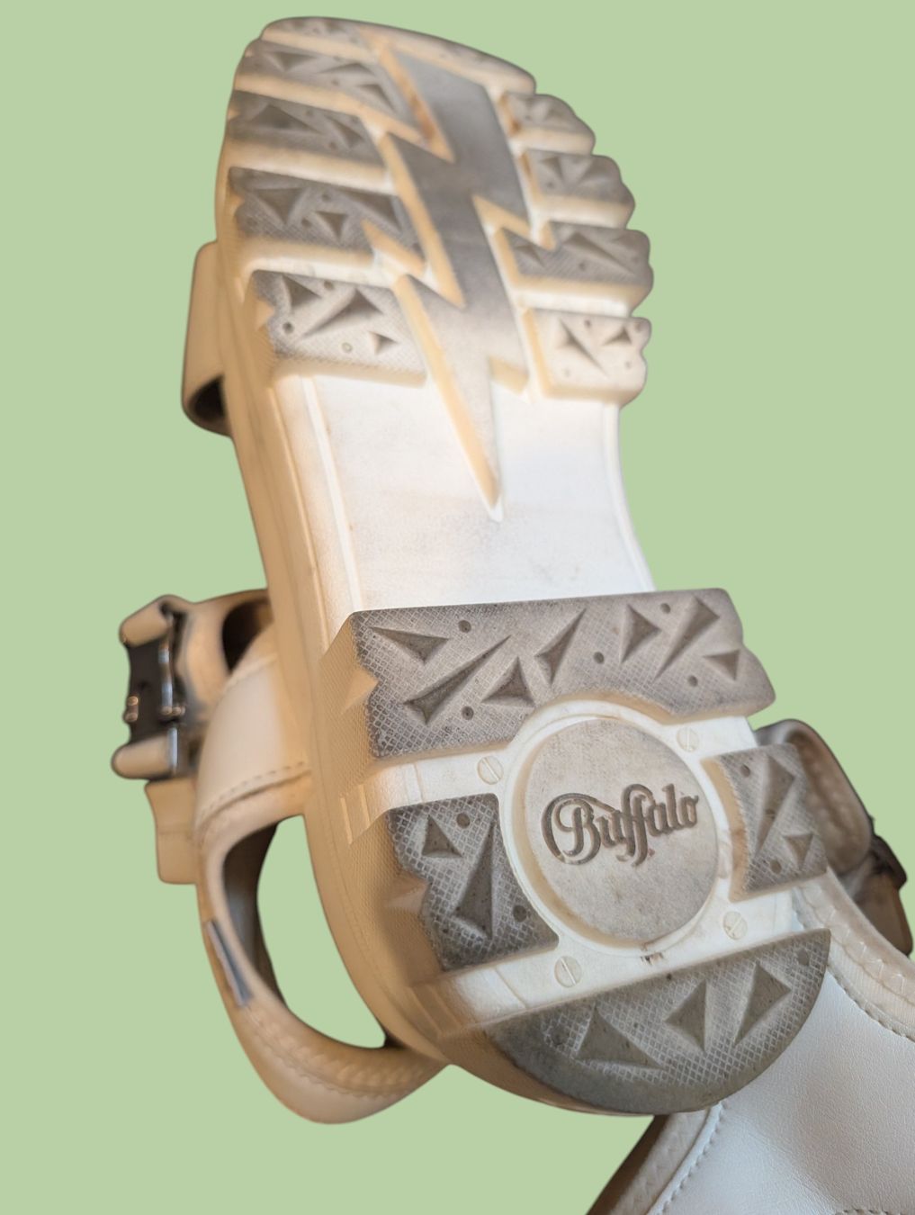 Buffalo Damenschuhe: Buffalo Plateau-Sandalen – Gebraucht aus St. Gallen von nadinewho 5