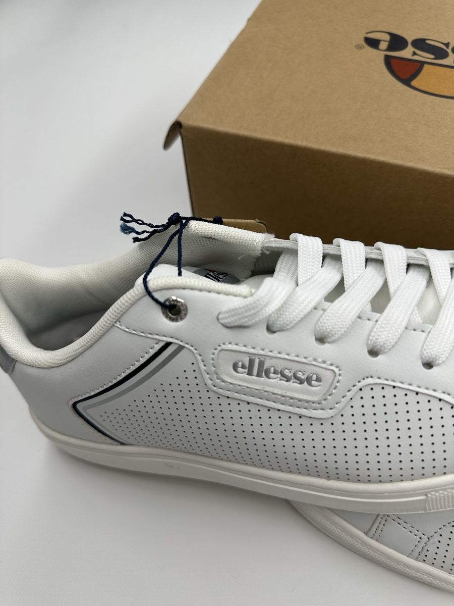 Ellesse Scarpe da uomo: Ellesse Sneaker, Gr. 41, Neu mit Etikett, – Nuovo e nell'imballaggio originale da Luzern venduto da kim221080 1
