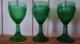 3 grüne Vintage Glas Kelche , mit schönem Muster