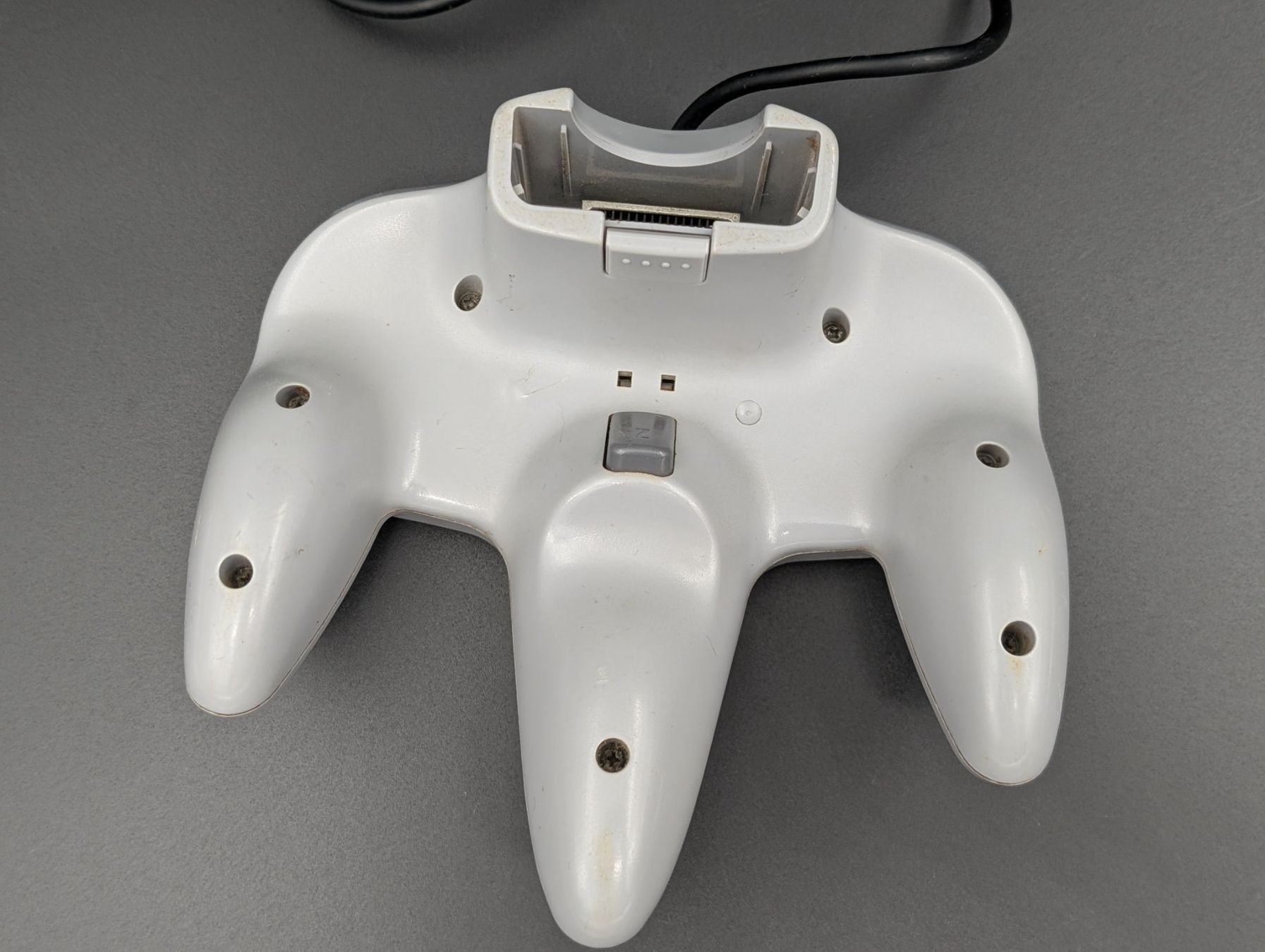 Nintendo Controller: Original Nintendo 64 N64 Controller Grau – Defekt aus Wiezikon b.Sirnach von Romsche 2
