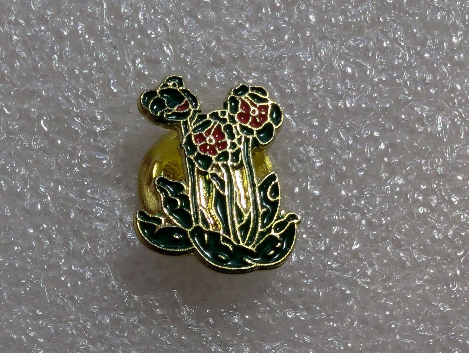 Plaketten & Abzeichen: Ansteckpin 149: Blumen – Gebraucht aus Oppligen von Pin-Fall-Shop