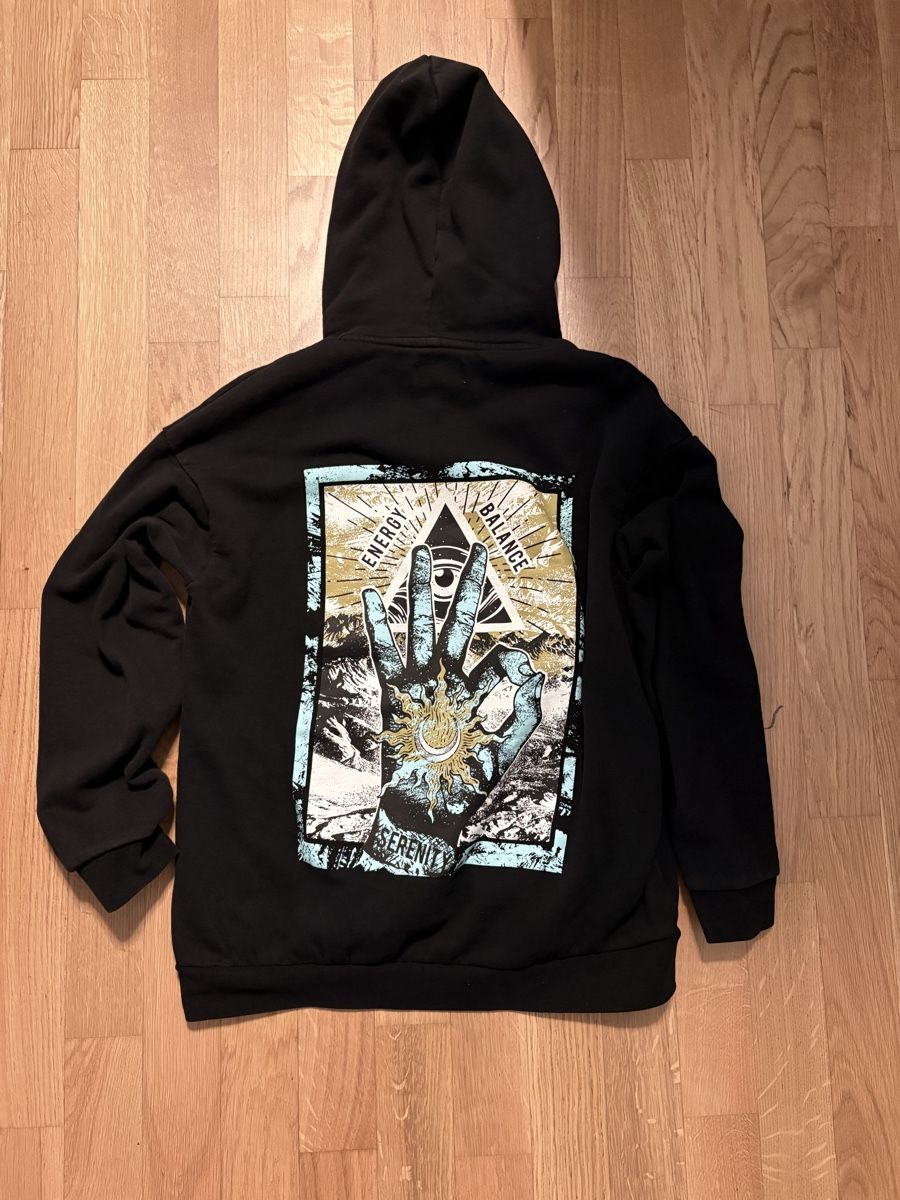 Pullover & Sweatshirts: Schwarzer Hoodie "Serenity" Print Gr. M – Gebraucht aus Märstetten von joe_yj7x 1