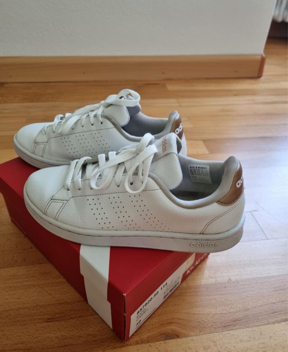 Adidas Scarpe da uomo: Weisse Adidas Advantage Sneaker – Usato da Riehen venduto da tbvkaenel 1