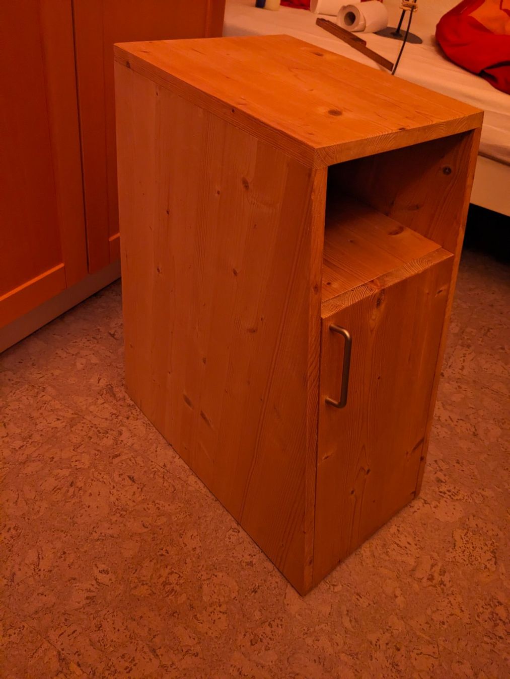 Comodini: Holz Möbeli (Nachttischlein) – Usato da Seftigen venduto da chr_gbb7