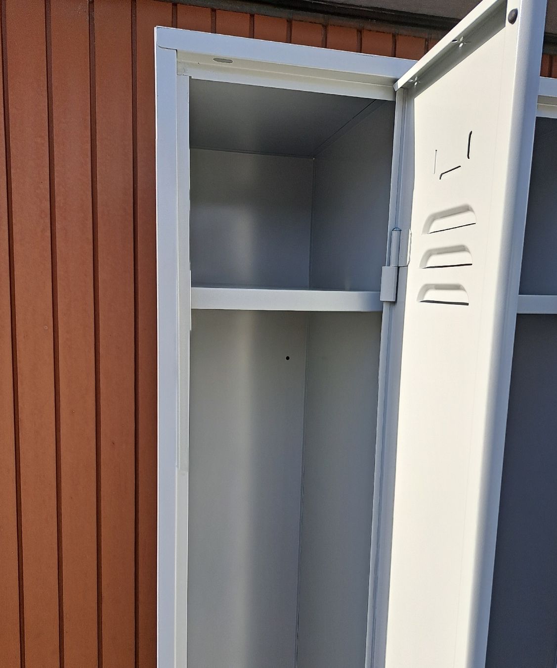 Armadi: Metallschrank / Spind - 2 Abteile – Nuovo (secondo la descrizione) da Reinach BL venduto da HT20 3