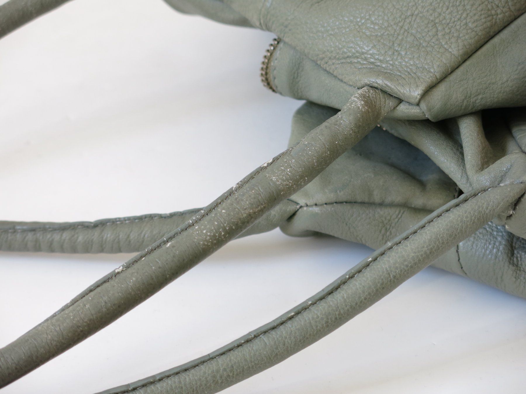 Borse da donna: Sac YAYA en cuir gris clair – Usato da Neuchâtel venduto da heloisa 9