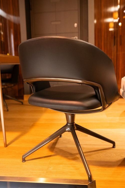 Flexform Poltrone: 1/5 chaise-fauteuil de table / direction Flexform ALMA cuir – Nuovo (secondo la descrizione) da Genève venduto da ParkAvenue26 1