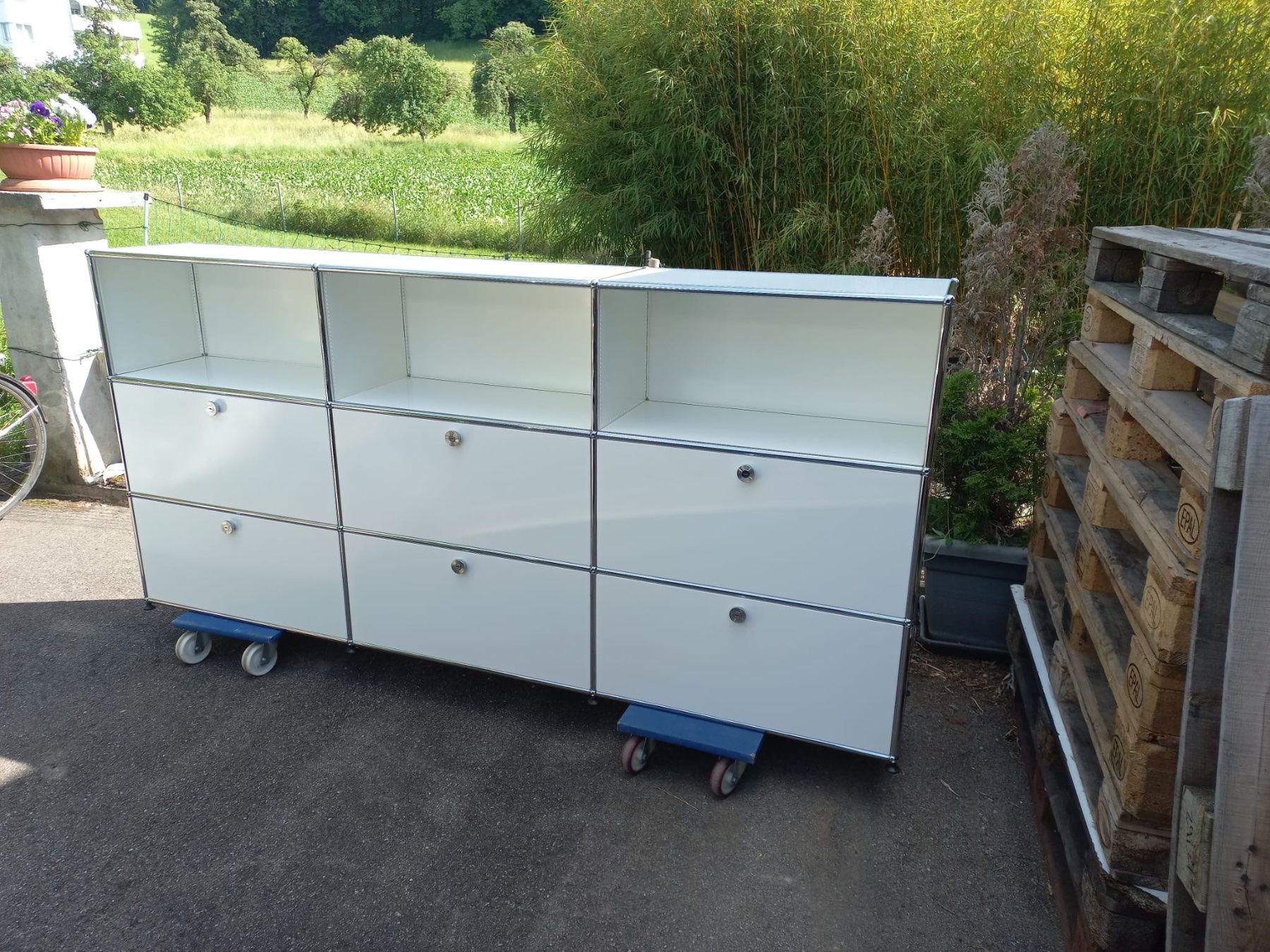 USM Scaffali: USM Haller Sideboard 3 / 3 - Farbe Reinweiss – Nuovo (secondo la descrizione) da Rikon im Tösstal venduto da Kurt_Goes_Classic