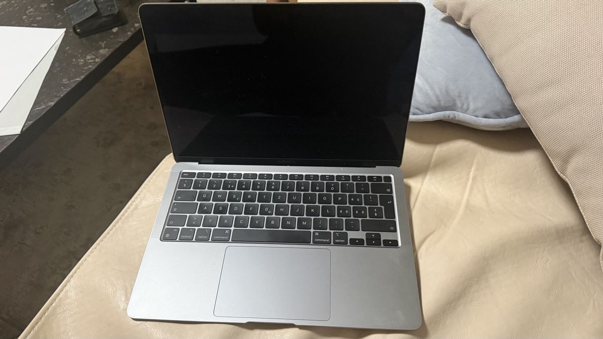 Apple Notebooks: Macbook Air 13-inch – Gebraucht aus Luzern von LLamija 2